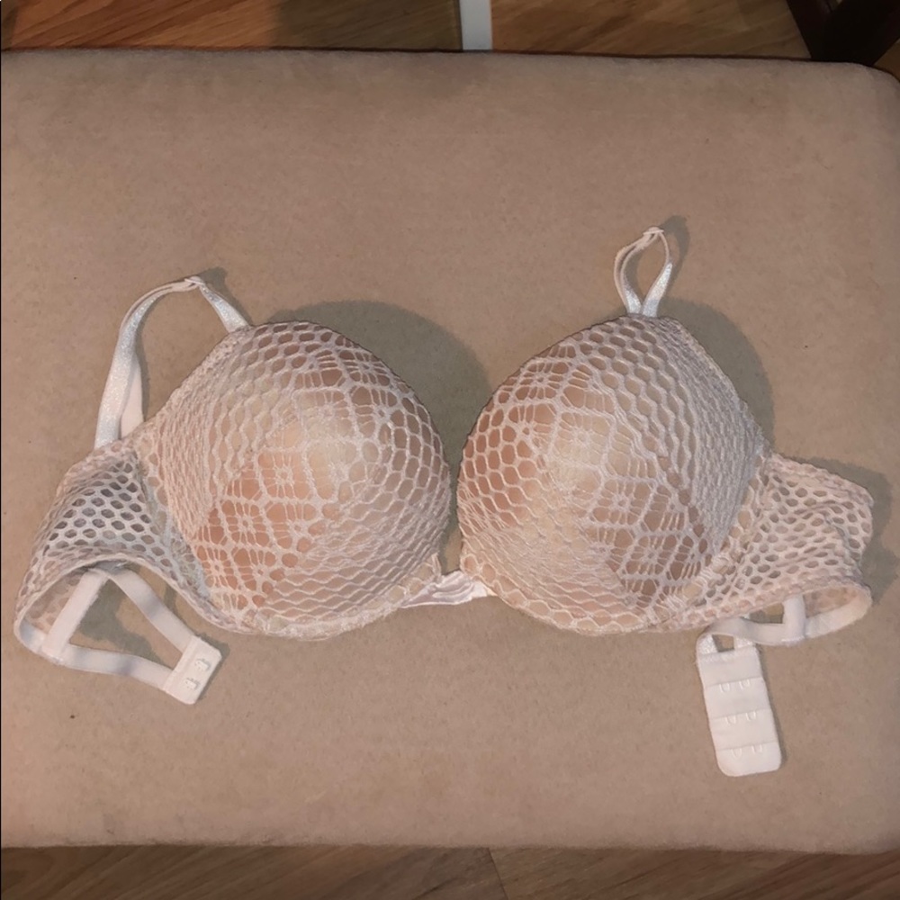 Victoria Secret bombshell bra